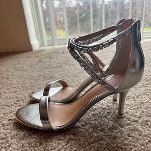 Badgley Mischka NWOT Jewel Collection Silver Heels With Crystal Ankle Straps 8.5
